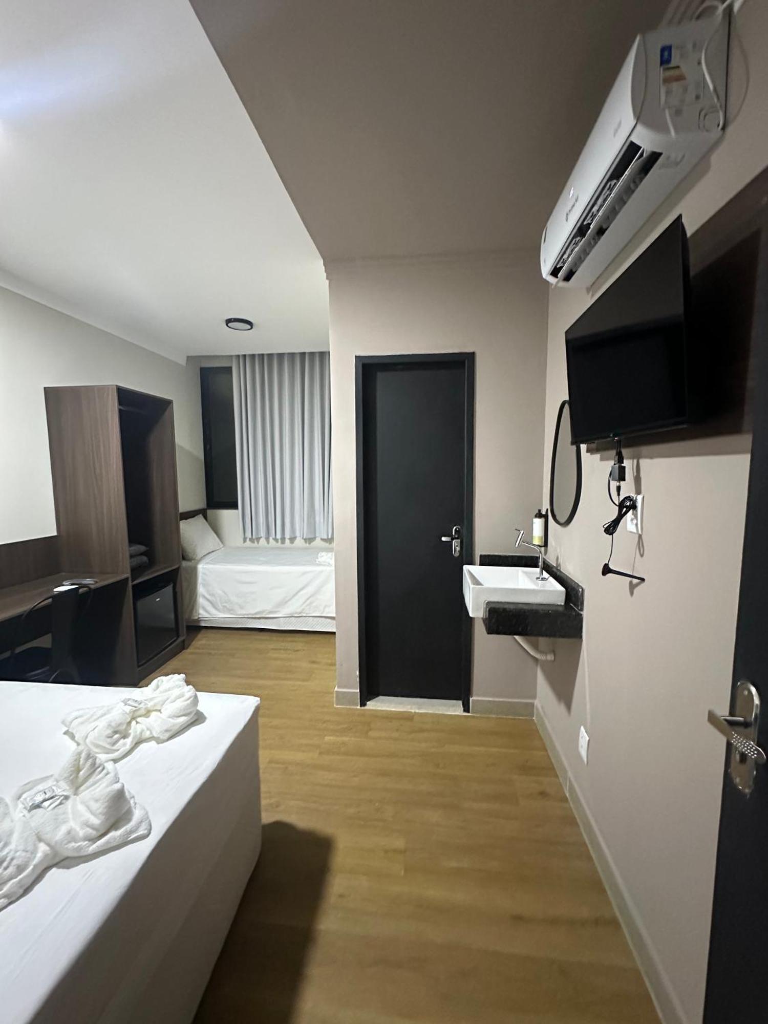 Otto Hotel Governador Valadares Eksteriør billede